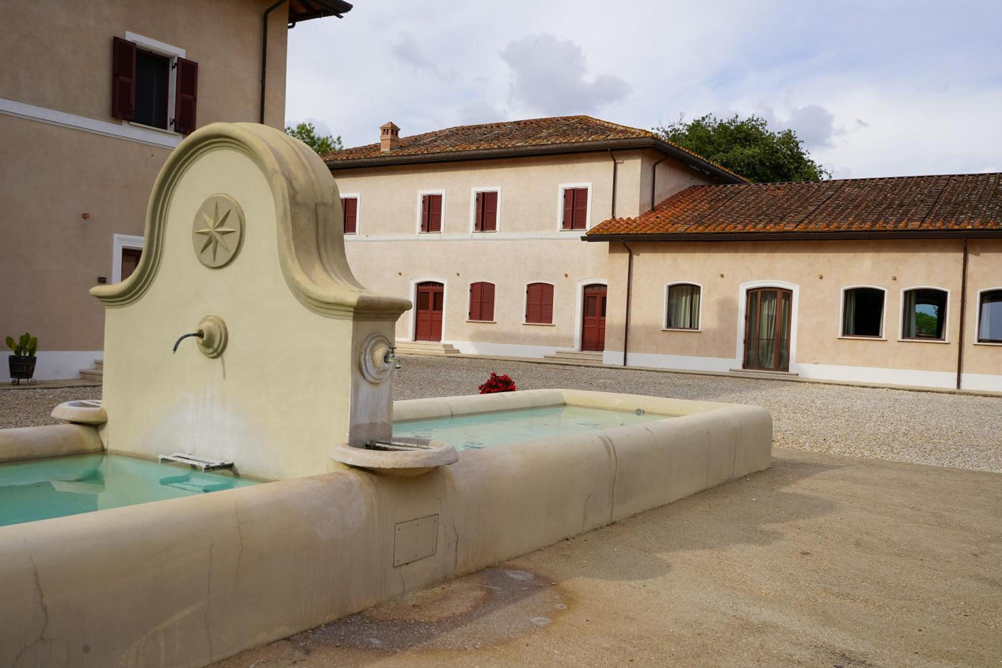 Borgo Pallavicini Mori Рим Экстерьер фото