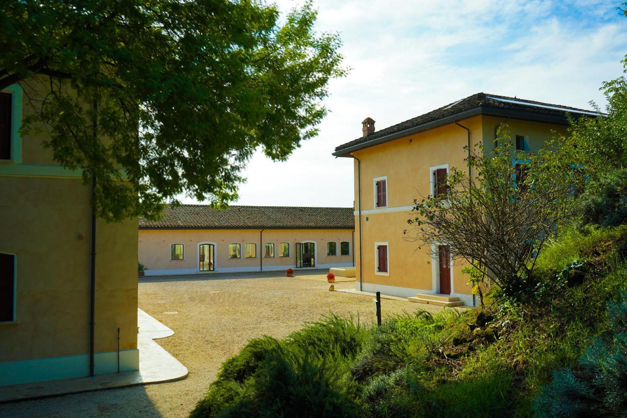 Borgo Pallavicini Mori Рим Экстерьер фото